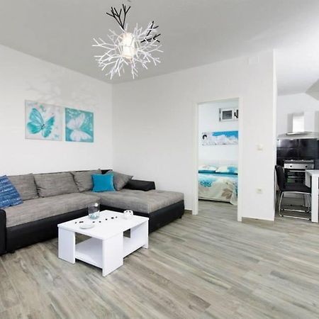 דרזניצה Villa Rozy מראה חיצוני תמונה